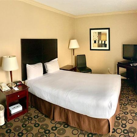 Park Inn & Suites By Radisson Ванкувер Экстерьер фото