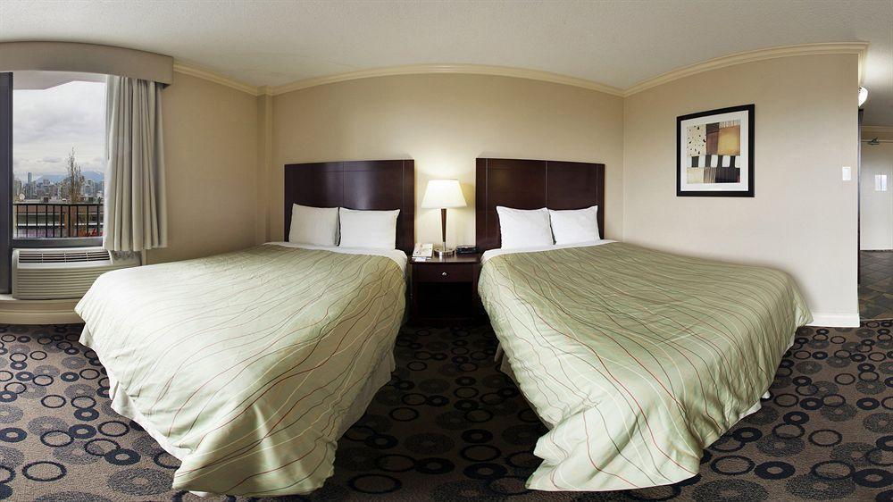 Park Inn & Suites By Radisson Ванкувер Экстерьер фото