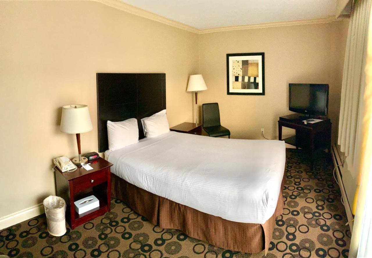 Park Inn & Suites By Radisson Ванкувер Экстерьер фото