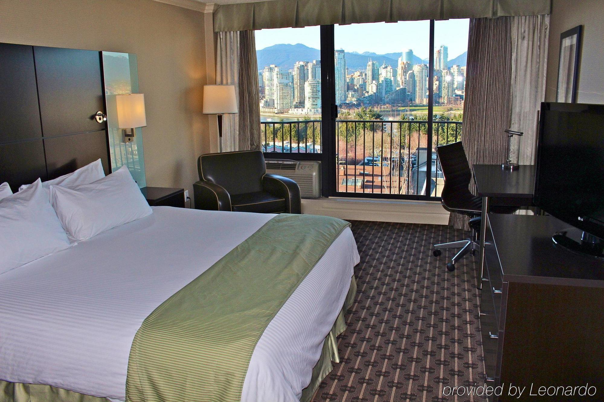 Park Inn & Suites By Radisson Ванкувер Экстерьер фото