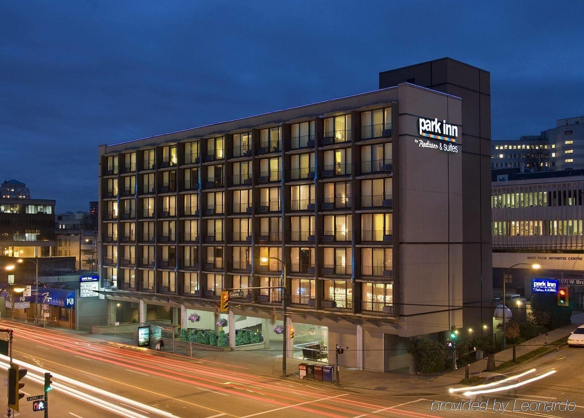 Park Inn & Suites By Radisson Ванкувер Экстерьер фото