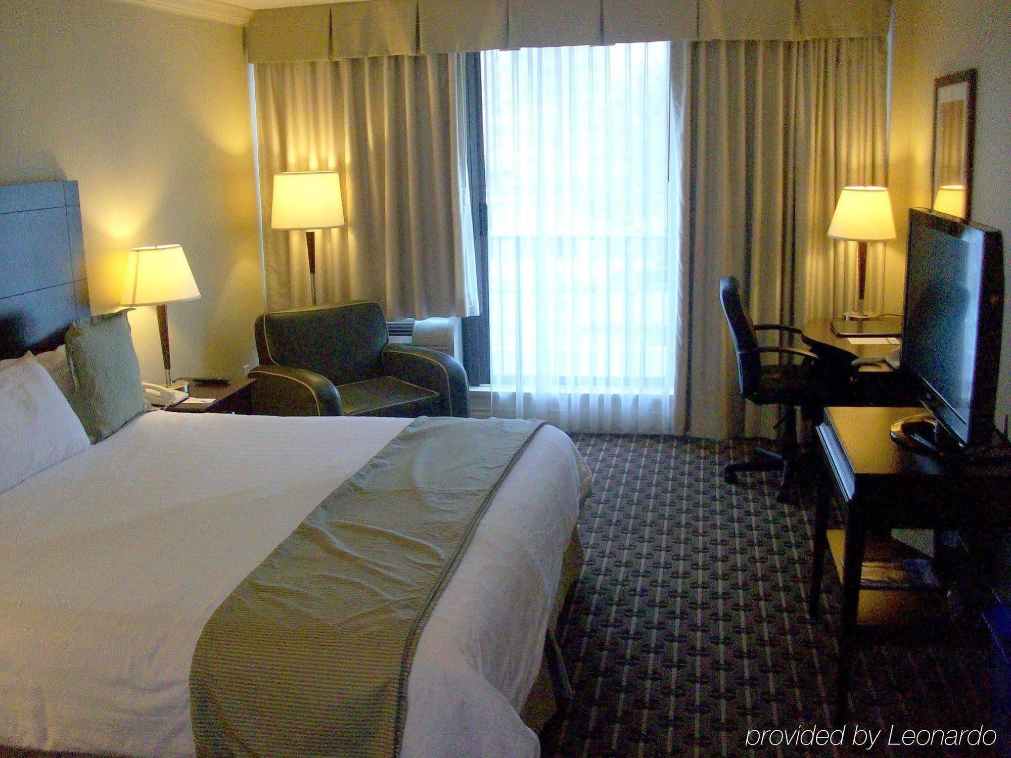 Park Inn & Suites By Radisson Ванкувер Экстерьер фото