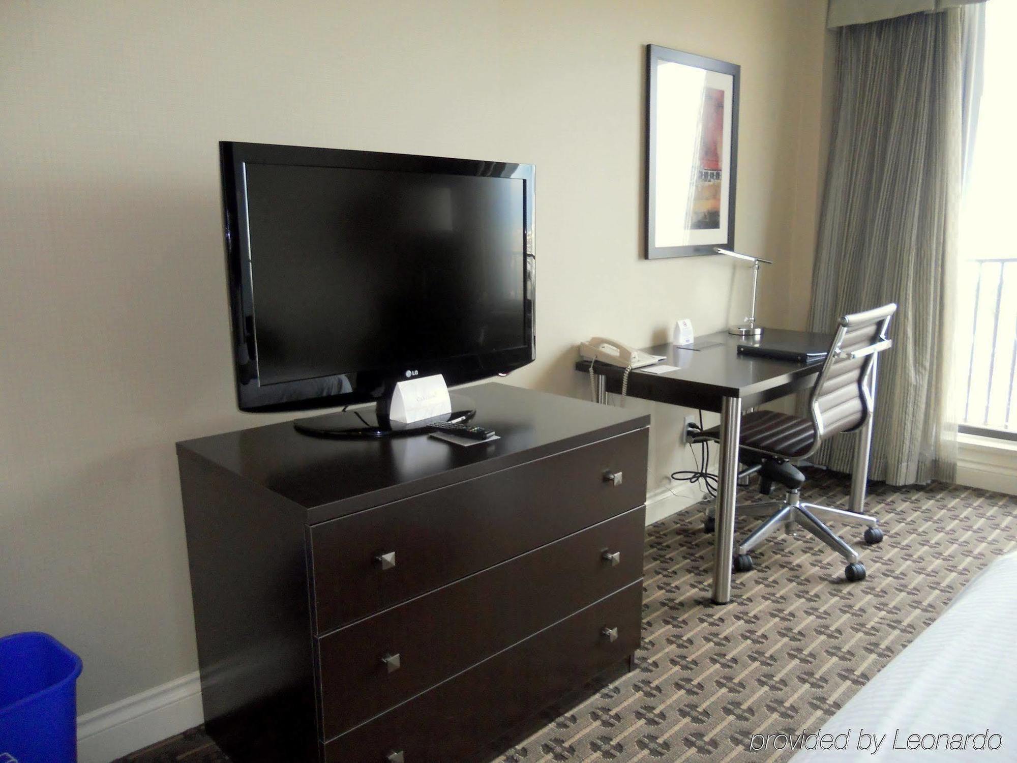 Park Inn & Suites By Radisson Ванкувер Экстерьер фото